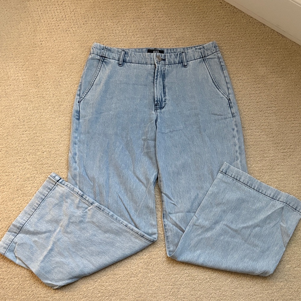 Kut from the Kloth Light Blue Straight Leg Jeans Meg Trouser